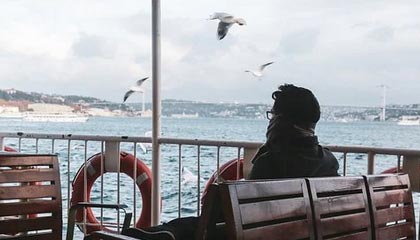 开云体育平台-年轻车坛新星：梦想之路的辛酸与坚持